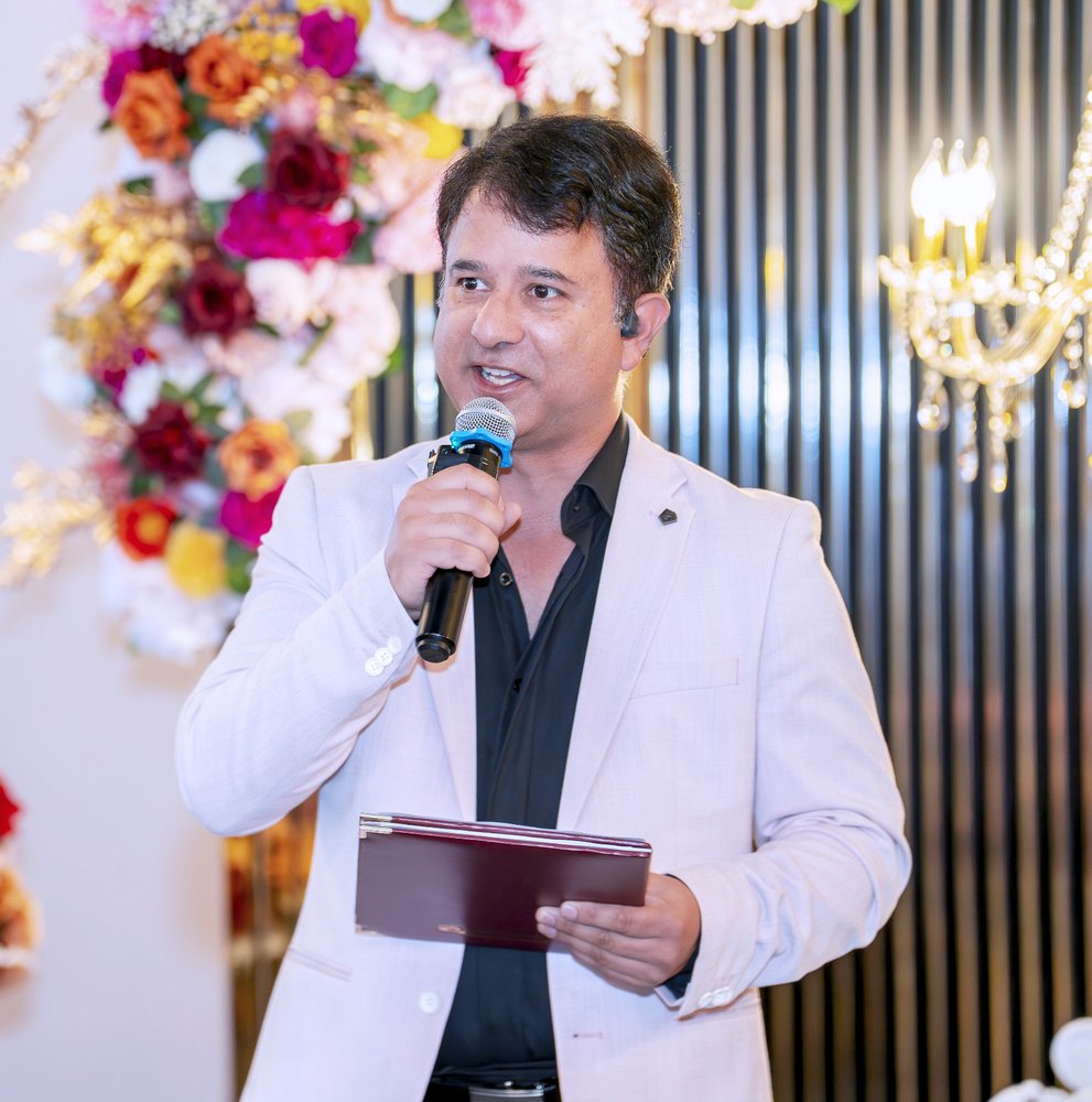 Rohit Revo, Sydney marriage celebrant, speaking at a ceremony